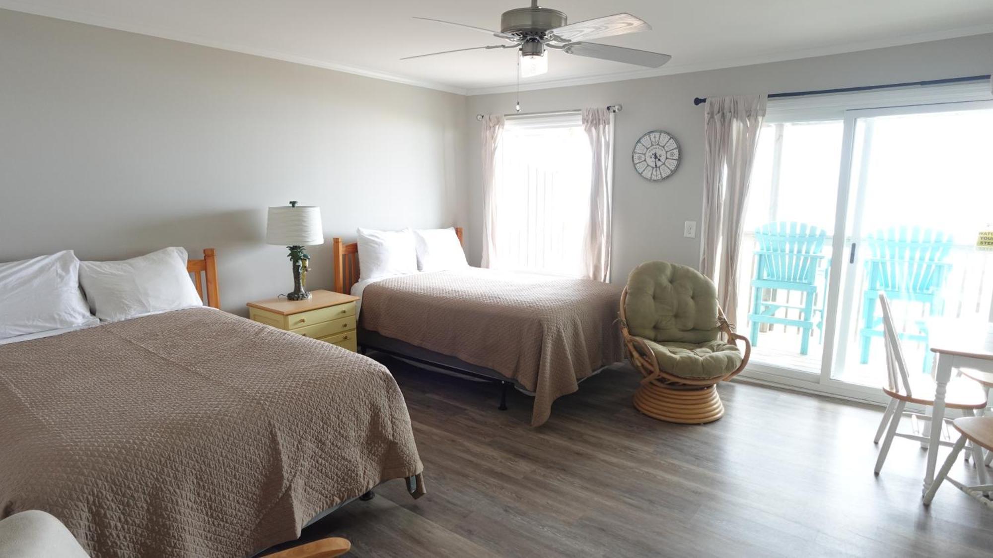 Hotel Sea Vista Topsail Beach